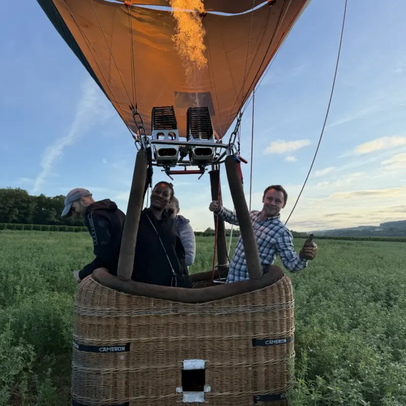 Visuel du billet valable 7 jours pour un vol en montgolfière Beaujolais près de Lyon